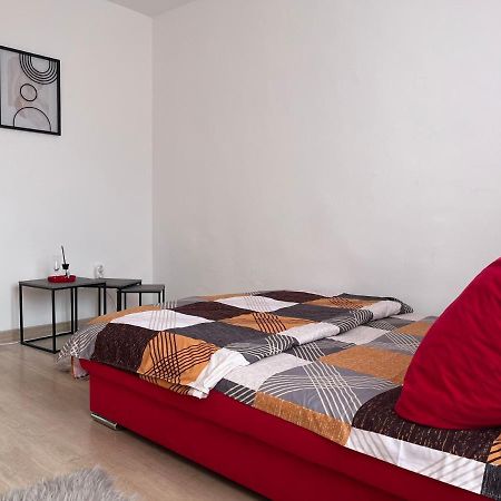 Apart Uta 2 Appartamento Arad Esterno foto
